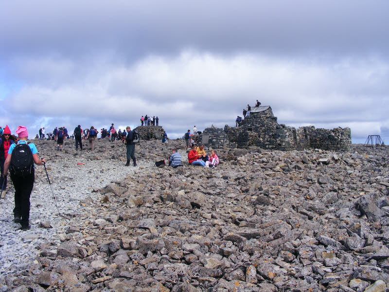 Crowds on Ben Nevis 